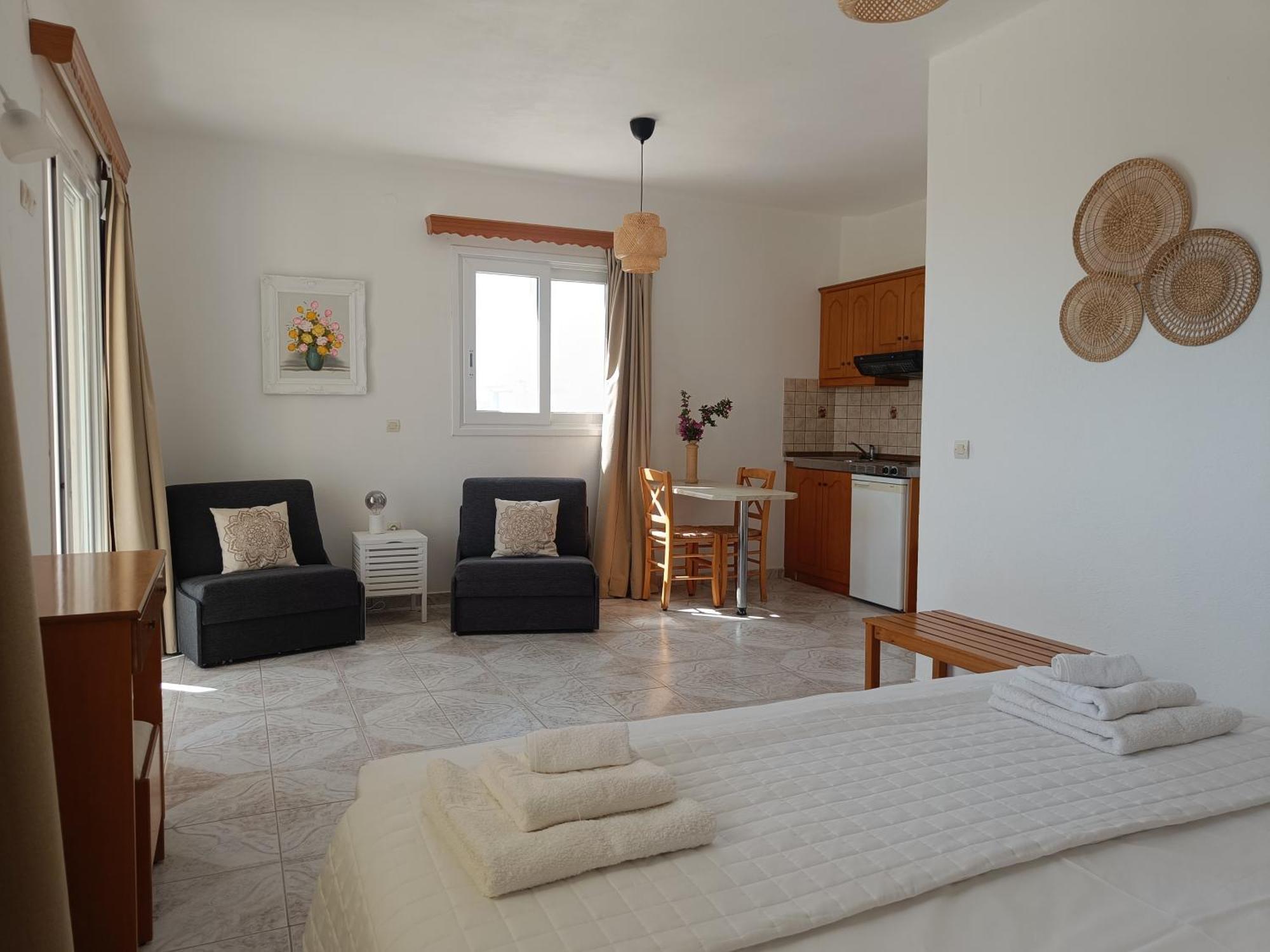 Fokia Appartement Amoopi
