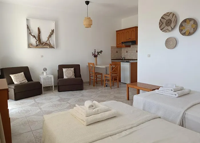 Studios Fokia Beach