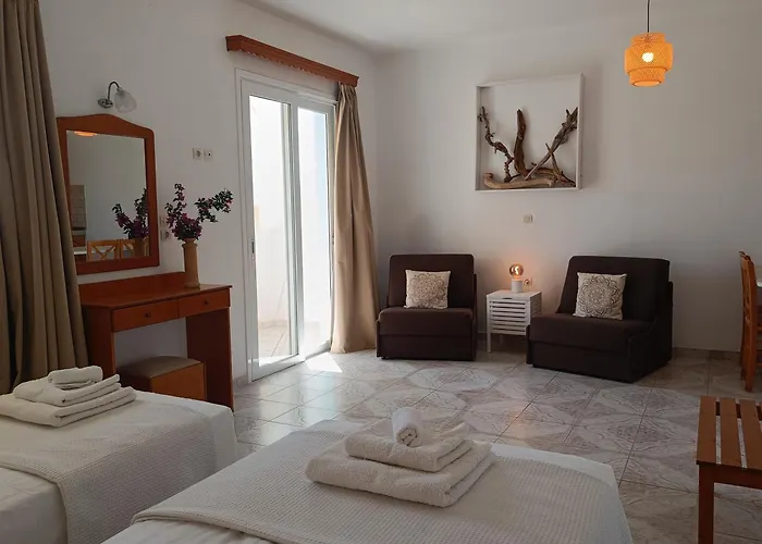 Studios Fokia Beach